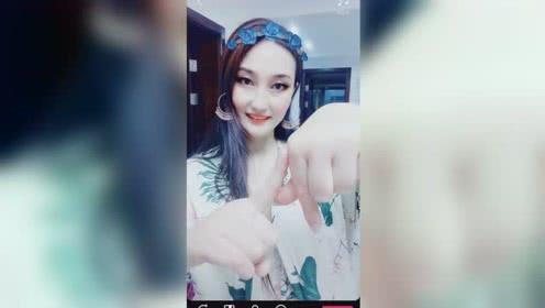 美妆刘姐吃瓜视频在线观看,吃瓜视频在线观看，带你领略美妆圈幕后故事