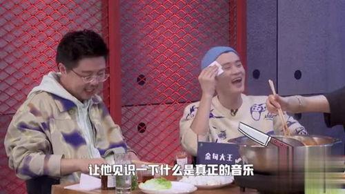 有关吃瓜的脱口秀视频素材,揭秘脱口秀中的趣味瞬间