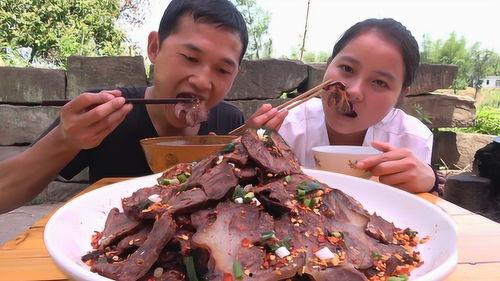 刘大瓜视频吃鸡,趣味横生游戏瞬间走红网络