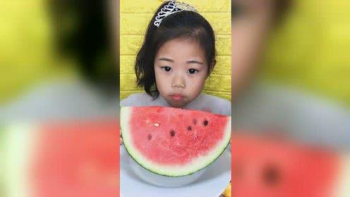 开头说吃大瓜的视频,趣味横生瞬间回顾