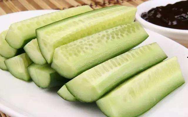 吃小瓜喝热水能减肥吗视频,真的能瘦吗？