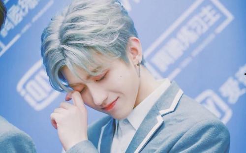 蔡徐坤吃瓜视频解说全集,揭秘娱乐圈幕后真相