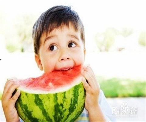 带你吃瓜沙雕小孩视频